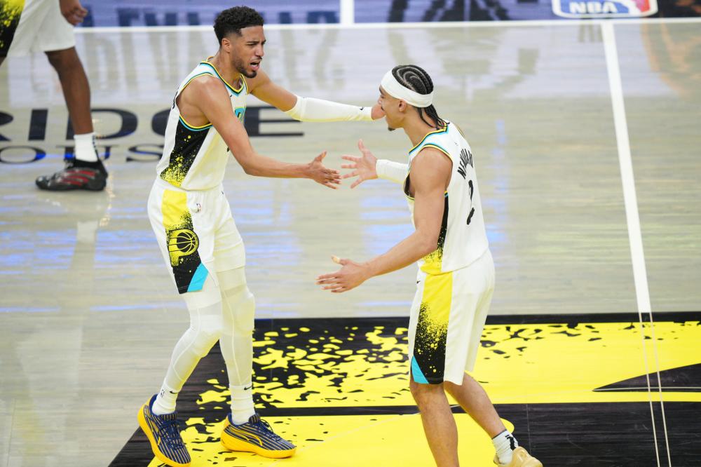 短道速滑的 短道速滑的